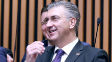Plenkoviću je sve super...