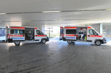JEDAN PAO SA BANDERE, DRUGI POVREDIO OKO NA FUDBALU, TREĆI ZDROBIO RUKU U TUČI?! Nesvakidašnju noć na VMA lekari će pamtiti i po pacijentu od 106 godina