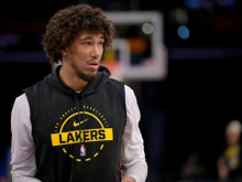 Zvezdnik LA Lakers presenetil: Prizadevamo si, da bi dobil slovenski potni list