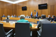 Odbor za zdravje predlaga, da se referendum o prostovoljnem končanju življenja razpiše 23. novembra