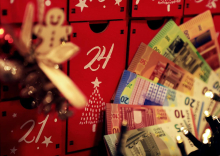 Božičnica najpozneje do 18. decembra v znesku 639 evrov. Delodajalci pozdravili možnost izjem.