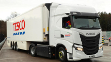 Tesco se je na Škotskem okrepil z 42 Ivecovimi tovornjaki na biometan