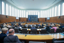 DZ bo določil datum referenduma glede pomoči pri prostovoljnem končanju življenja