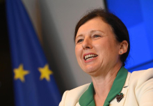 Ustavno sodišče: Accetto in Jourova nista govorila o nobeni odprti zadevi ustavnega sodišča