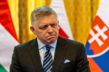 Evropski socialisti izključili stranko slovaškega premierja Roberta Fica zaradi kršenja vrednot