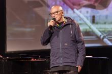 Zwischen Kokain und Klavier: Konstantin Wecker und der lange Weg aus der Sucht