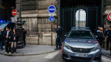 Spektakulärer Einbruch im Pariser Louvre: Polizei fahndet nach vier Dieben