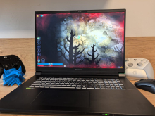 Test Dream Machines RX5080-18EU27 – sanjski ali zgolj zelo dober gaming prenosnik?
