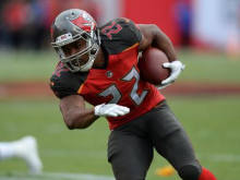 Nekdanji zvezdnik lige NFL umrl ob posredovanju policije