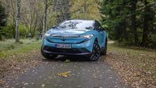 Prvi električni avto, ki je zapeljal že tretji krog