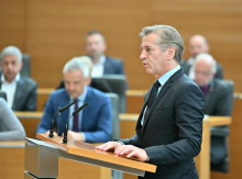 Premier v DZ-ju o integriteti, pravni državi, preprečevanju pranja denarja in skrajšanem delovniku