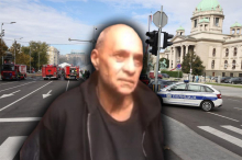BLOKADER KOJI JE PUCAO ISPRED SKUPŠTINE I POKUŠAO DA UBIJE NEVINOG ČOVEKA BRANI SE ĆUTANJEM: Ispituje se politička pozadina jezivog napada!