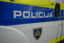 Po napadu v življenjski nevarnosti