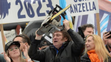 Mileijeva zarjavela motorka zmagala na vmesnih volitvah v Argentini
