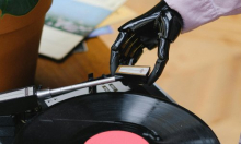 Lažni bend prevario milijune slušatelja. Sada Spotify označava pjesme nastale uz pomoć AI-a