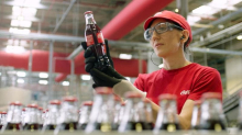 Coca-Cola, primo datore di lavoro nelle bibite e bevande con una filiera di 30 mila addetti