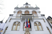 Zaradi varnostnih razmer v regiji bo v Novem mestu potekala izredna seja občinskega sveta