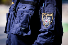 Zeugen gesucht: Motocrosser fuhr in Seiersberg auf Polizisten los