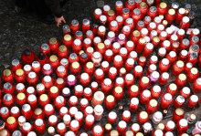 V središče Novega mesta že prihajajo udeleženci shoda