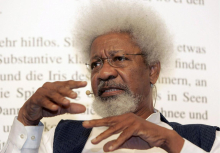 Nobelovec Soyinka po primerjavi Trumpa z Idijem Aminom ostal brez ameriškega vizuma