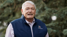 John Malone lascia la guida di Liberty Media: chi è il “cable cowboy” delle tv Usa
