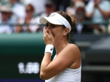 Na teniških igriščih potekajo zanimivi dvoboji