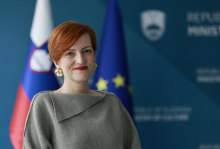 Asta Vrečko: Želim si, da bi ob uspehih umetnikov čutili isti ponos kot ob športnih dosežkih