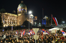 V Beogradu množičen shod podpornikov predsednika Vučića