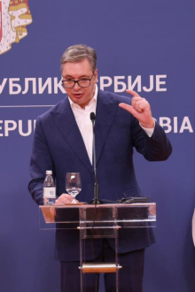 ZAŠTO JE UVREDA ODGOVOR NA VUČIĆEVE POZIVE NA DIJALOG?! 