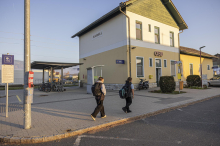 Gymnasium Völkermarkt: Eltern verzweifelt: Durch neuen Fahrplan kommen Schüler deutlich später heim