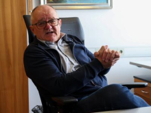 Odraščal v letih, ko so imeli alpinisti in gorski reševalci mitski status. In je to postal še sam.