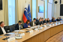 Golob z župani pretresal ukrepe Šutarjevega zakona