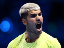 Alcaraz in De Minaur v polfinalu, Alcaraz že tudi dokončno številka 1