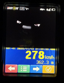 Po gorenjski avtocesti divjal s kar 278 kilometri na uro