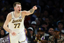 Milwaukee – Los Angeles Lakers