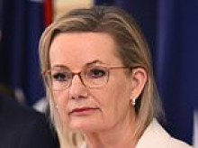 Penny Wong's blunt warning to Coalition over surprise climate change backflip