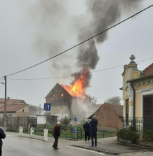 V Beltincih je zagorel stari mlin. 