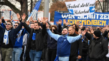 Fan-Proteste: Tausende Fußballfans demonstrieren gegen Pläne der Innenminister