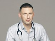 DR MAX PEMBERTON: I admit it - I use a vape. I know it's not easy to quit - but you CAN do it by using my guide on exactly how to cut down