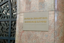 Bolnici ponudili paliativo, nato pa uspešnega zdravljenja v tujini niso želeli plačati