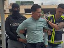 America's most-wanted drug kingpin is finally caught four years after faking his death - as jaw-dropping photos show disguises that kept him hidden