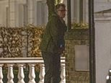 Kensington and Chelsea Council investigating Lord Mandelson for relieving himself against a garden wall