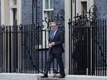 Chaos in Number 10 as desperate Starmer dramatically confronts his own Cabinet over infighting and Budget leaks