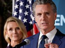 Clinton's private chat with 'Hollywood' Gavin sets tongues wagging... and suddenly 2028 looks very different