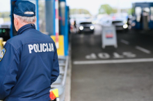 GUŽVE NA GRANICAMA, AMSS OBJAVIO TRENUTNO STANJE: Kamioni na Batrovcima čekaju 6 sati, a evo kakva je situacija za putnička vozila