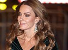 Kate reveals secret of her new lighter hair to Su Pollard at the Royal Variety Performance