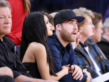 Slovo bratov Buss od Lakersov: 