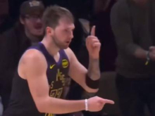 Luka Dončić je še kako vesel malce več počitka