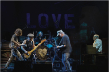 Rocklegende Neil Young kommt nächstes Jahr nach Udine