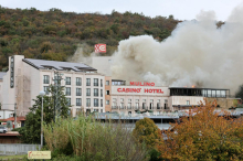Požar, ki je izbruhnil v igralnici in hotelu Mulino ob slovenski meji, je pod nadzorom